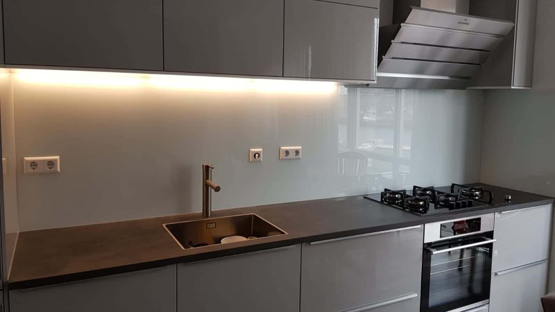 Glazen achterwand keuken